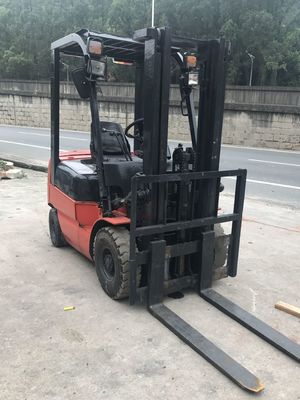 现货供应二手1.5吨合力燃油叉车，低价处理引领市场